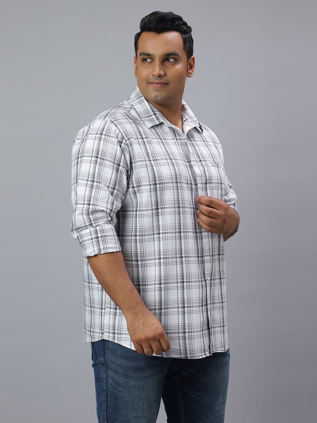 Men White and Blue Checkered Long Sleeve Cotton Plus Size Casual Shirt