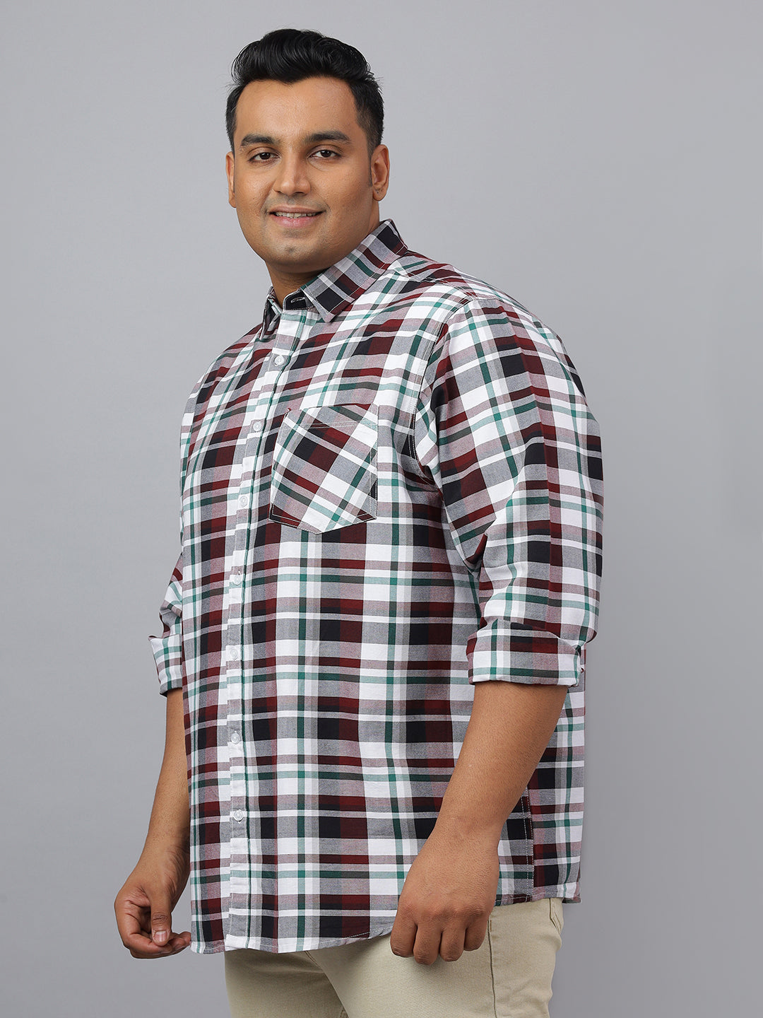 Men White, Maroon and Green Cotton Checks 1 Pocket Slim Fit Casual Shirt
