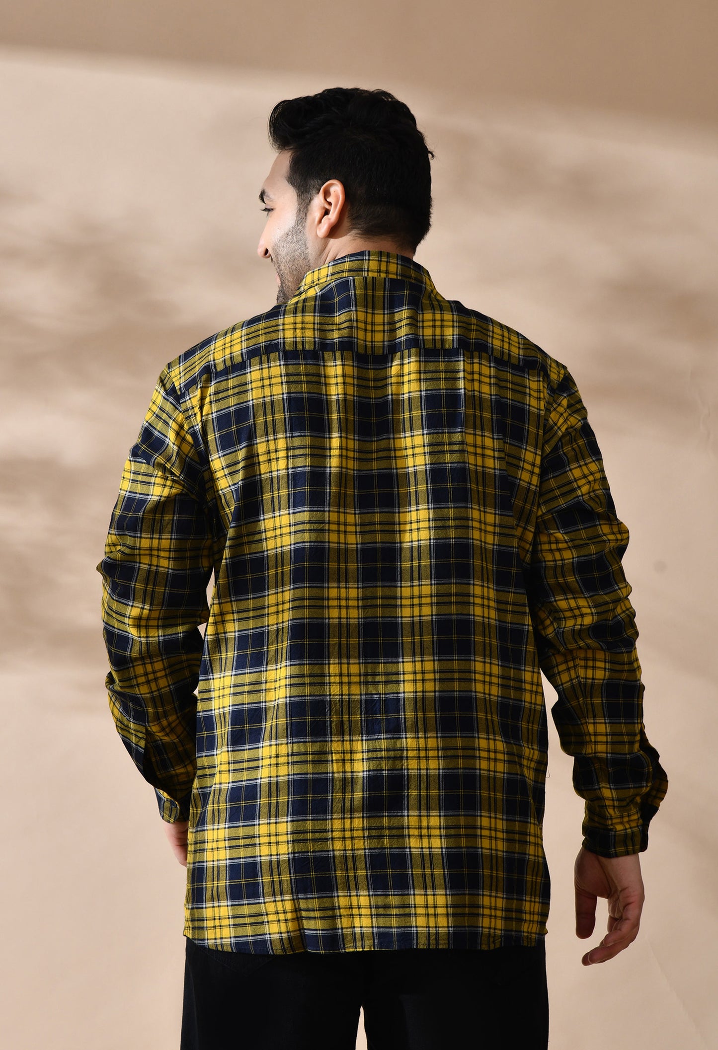 Men Brushed Flannel Yellow Black and White Checkered Classic Fit 1 Pocket Smart Casual Shirt