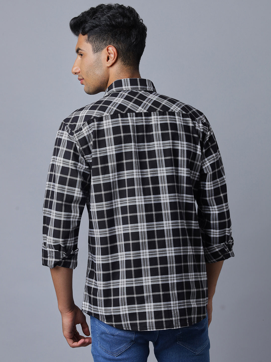 Men 2 Pocket Flap Black and White Checkered Pure Cotton Slim Fit Casual Shirt