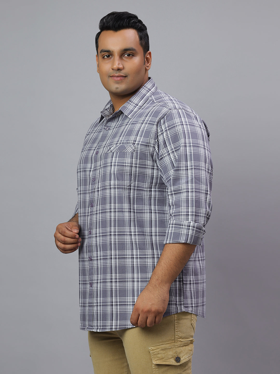 Men Grey and White Checkered Long Sleeve Cotton Plus Size Casual Shirt