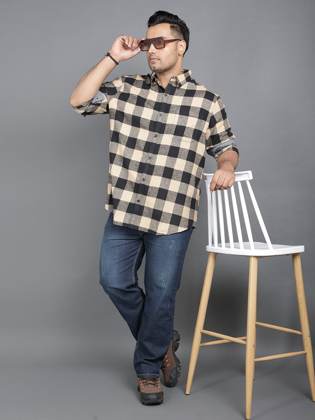 Men Brushed Flannel Black and Beige Checkered Classic Fit 1 Pocket Smart Casual Shirt