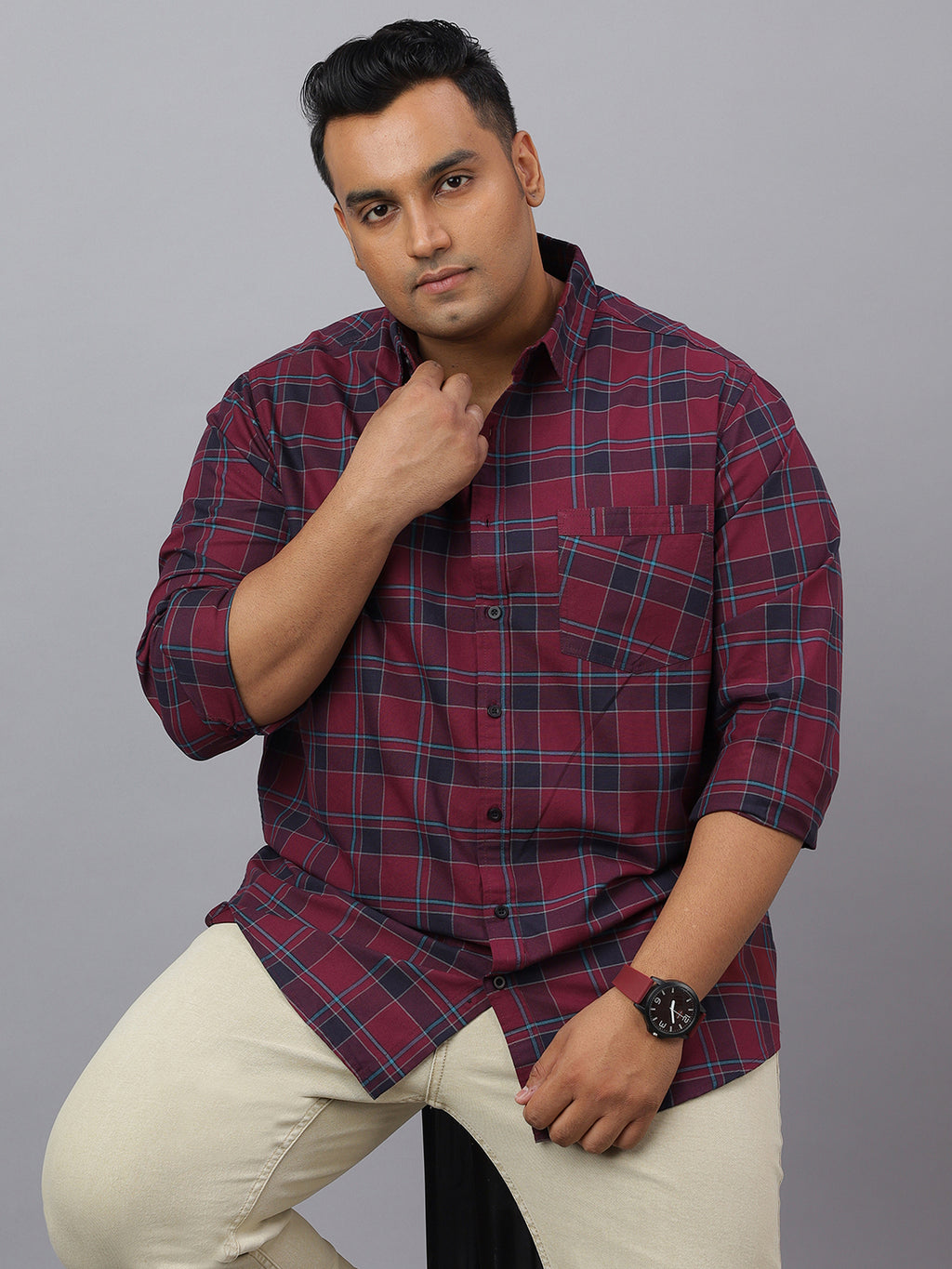 Men Maroon and Blue Cotton Checks 1 Pocket Slim Fit Casual Shirt