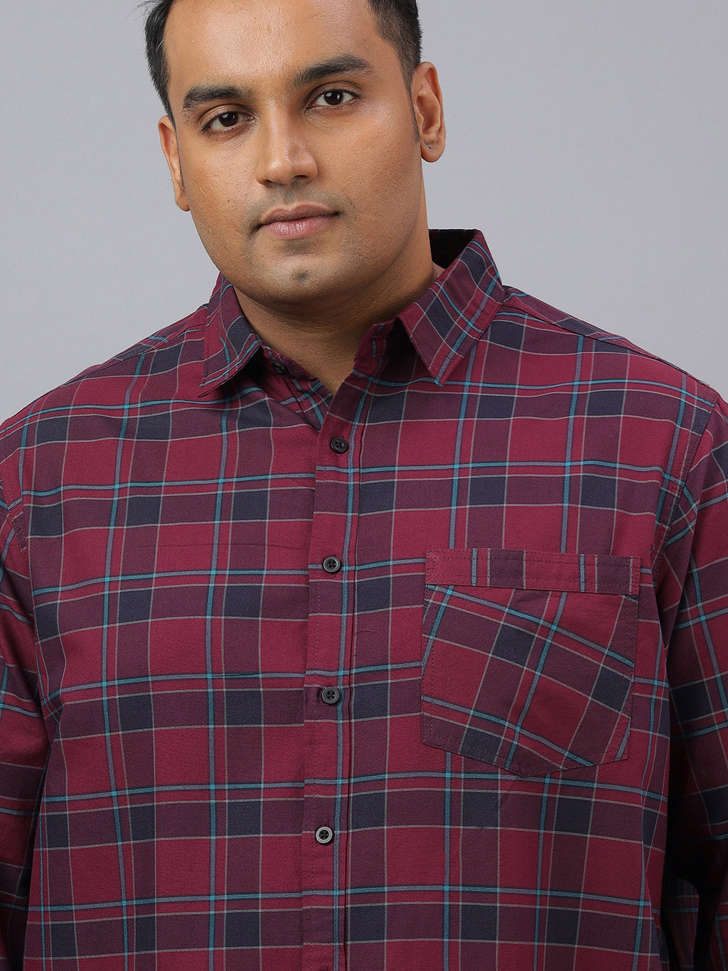 Men Maroon and Blue Cotton Checks 1 Pocket Slim Fit Casual Shirt