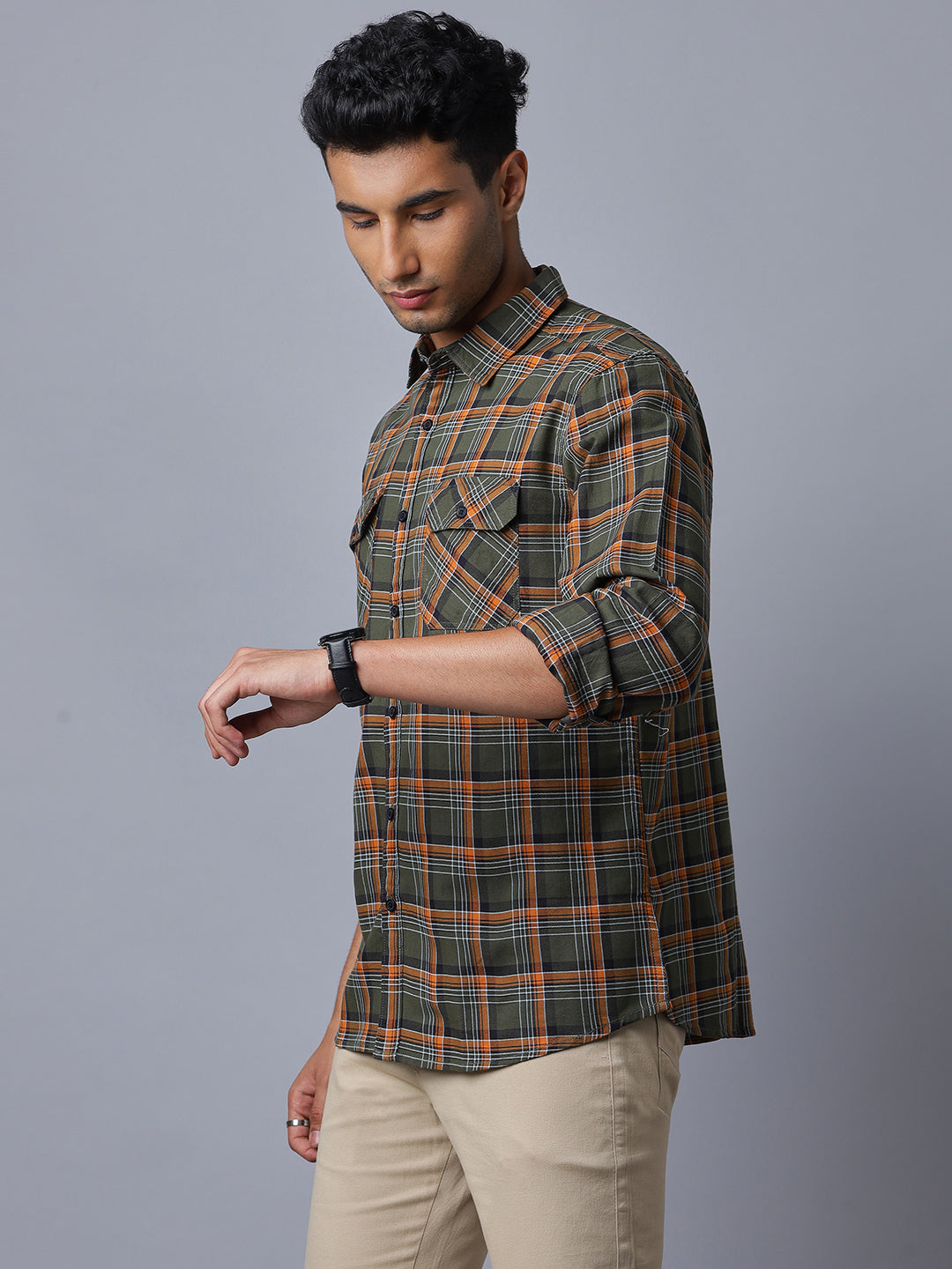 Men 2 Pocket Flap Olive and White Checkered Pure Cotton Slim Fit Casual Shirt