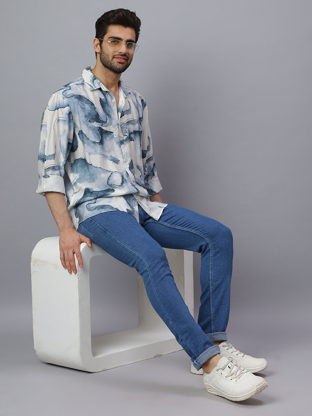 Men White Blue Printed Polymide Cotton Long Sleeve Slim Fit Beach Wear Shirt