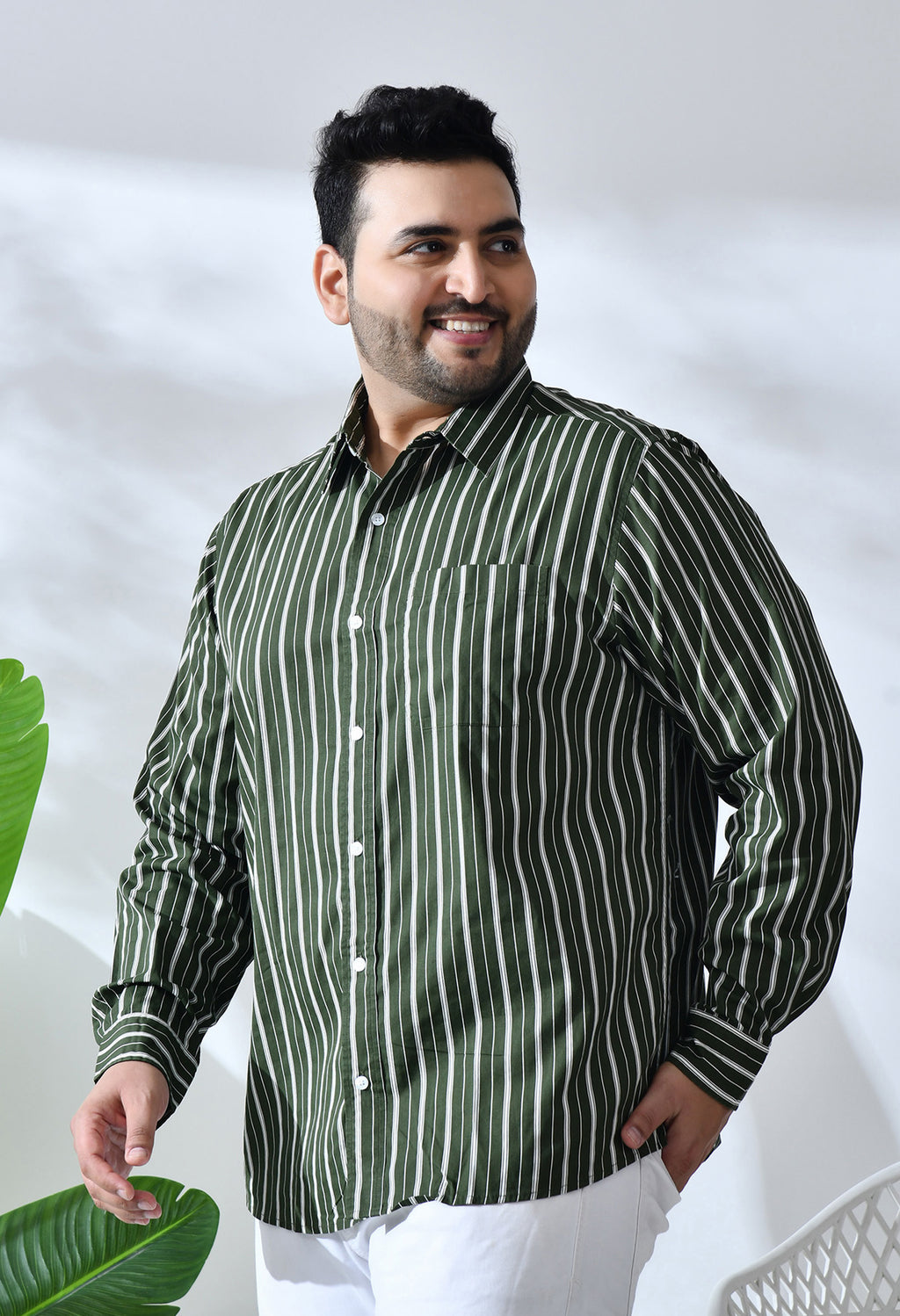 Men Cotton Green and White Striped Classic Fit 1 Pocket Smart Casual Shirt