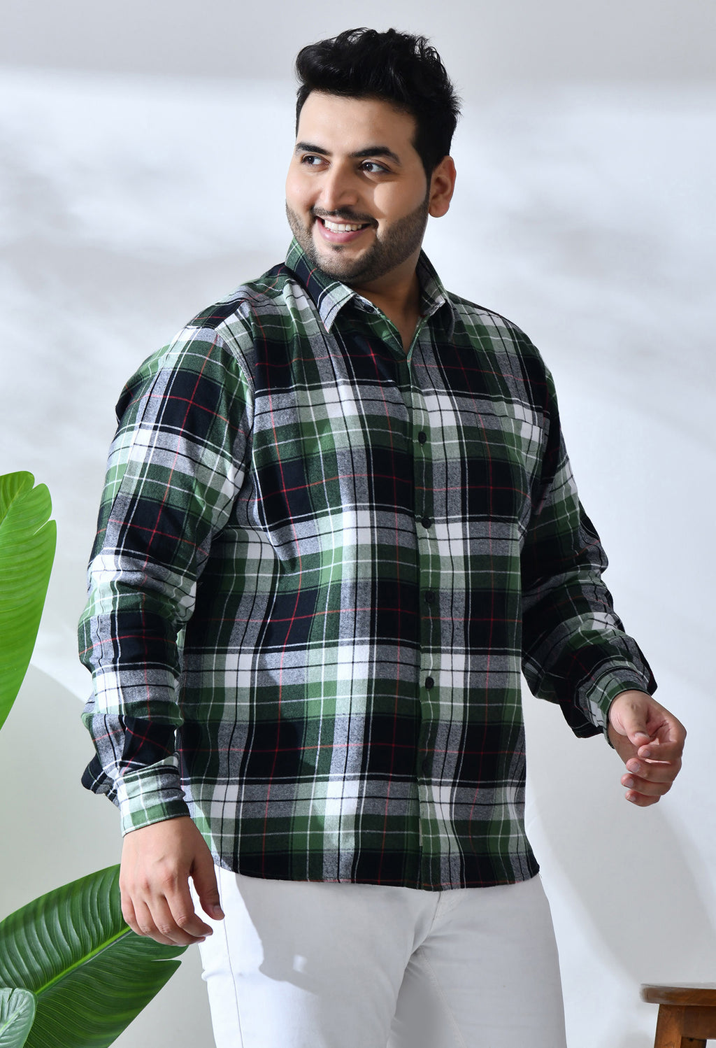 Men Brushed Flannel Green Black and White Checkered Classic Fit 1 Pocket Smart Casual Shirt