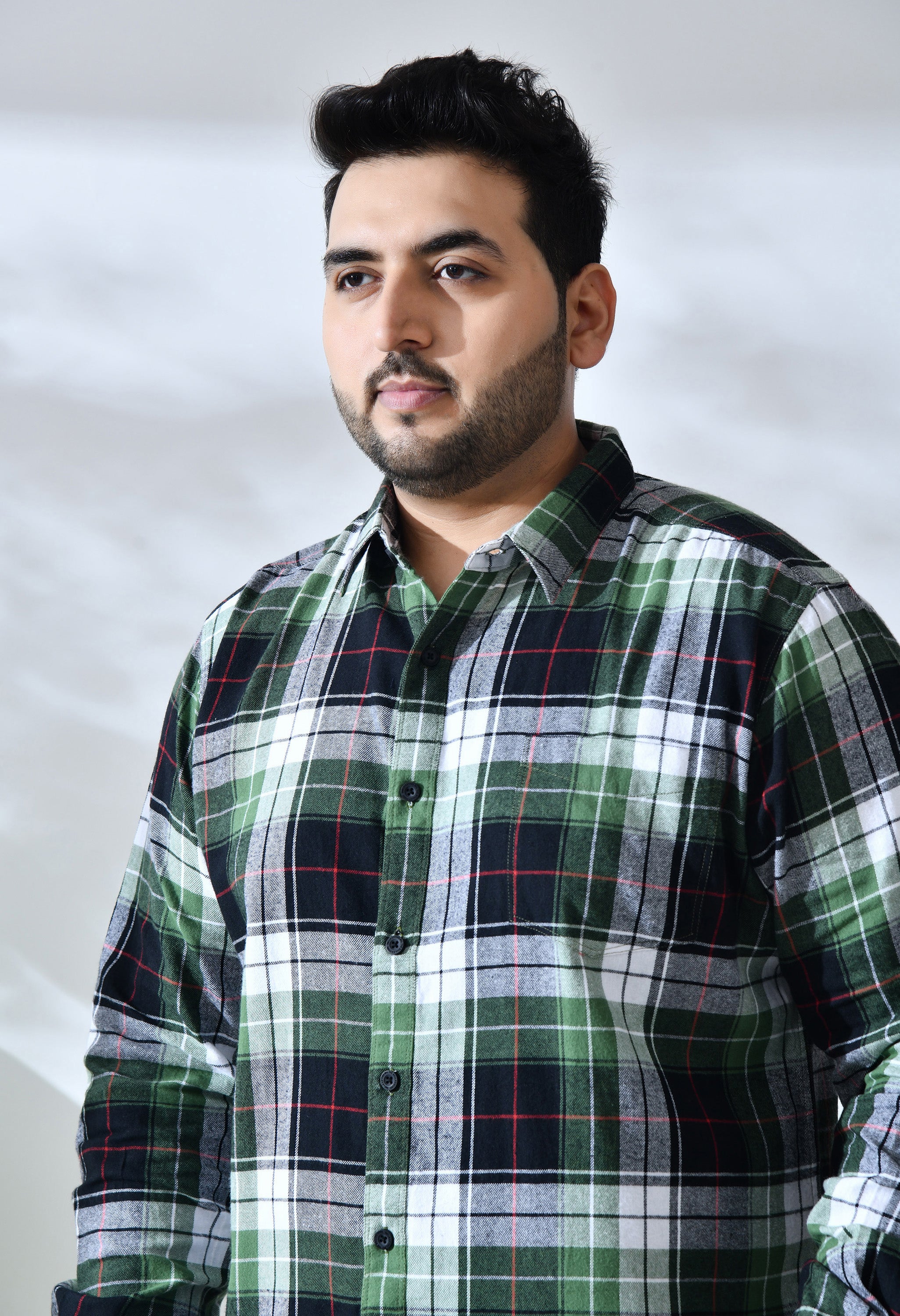 Men Brushed Flannel Green Black and White Checkered Classic Fit 1 Pocket Smart Casual Shirt