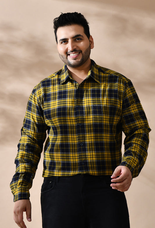 Men Brushed Flannel Yellow Black and White Checkered Classic Fit 1 Pocket Smart Casual Shirt