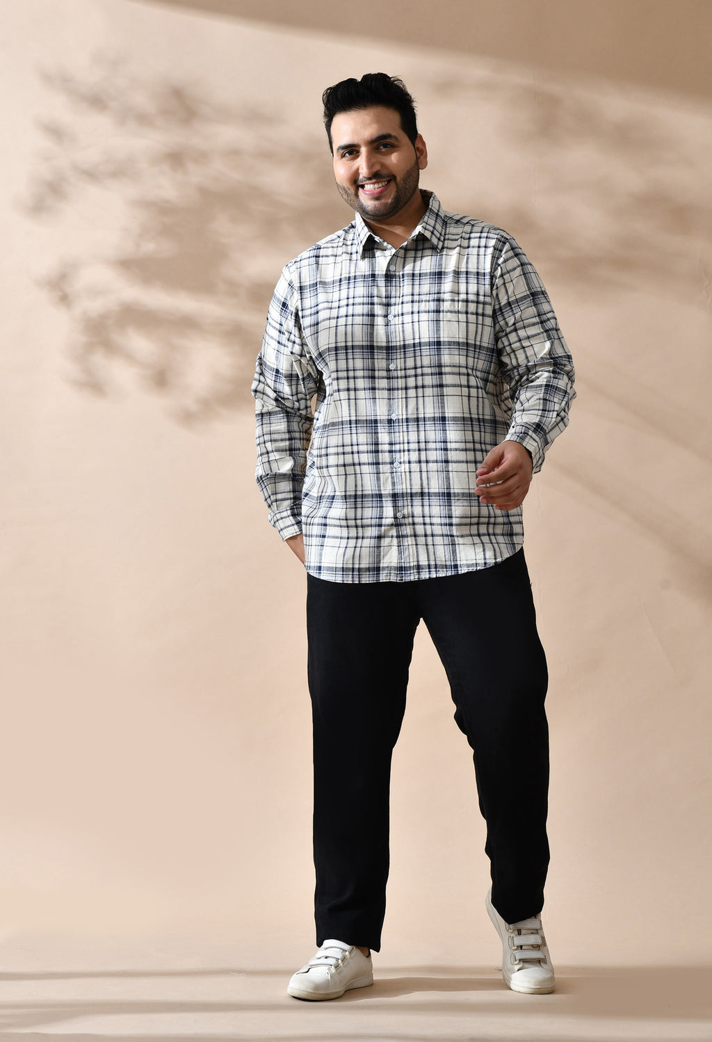 Men Cotton Grey and Black Pestal Shade Checkered Classic Fit Pocket Smart Casual Shirt