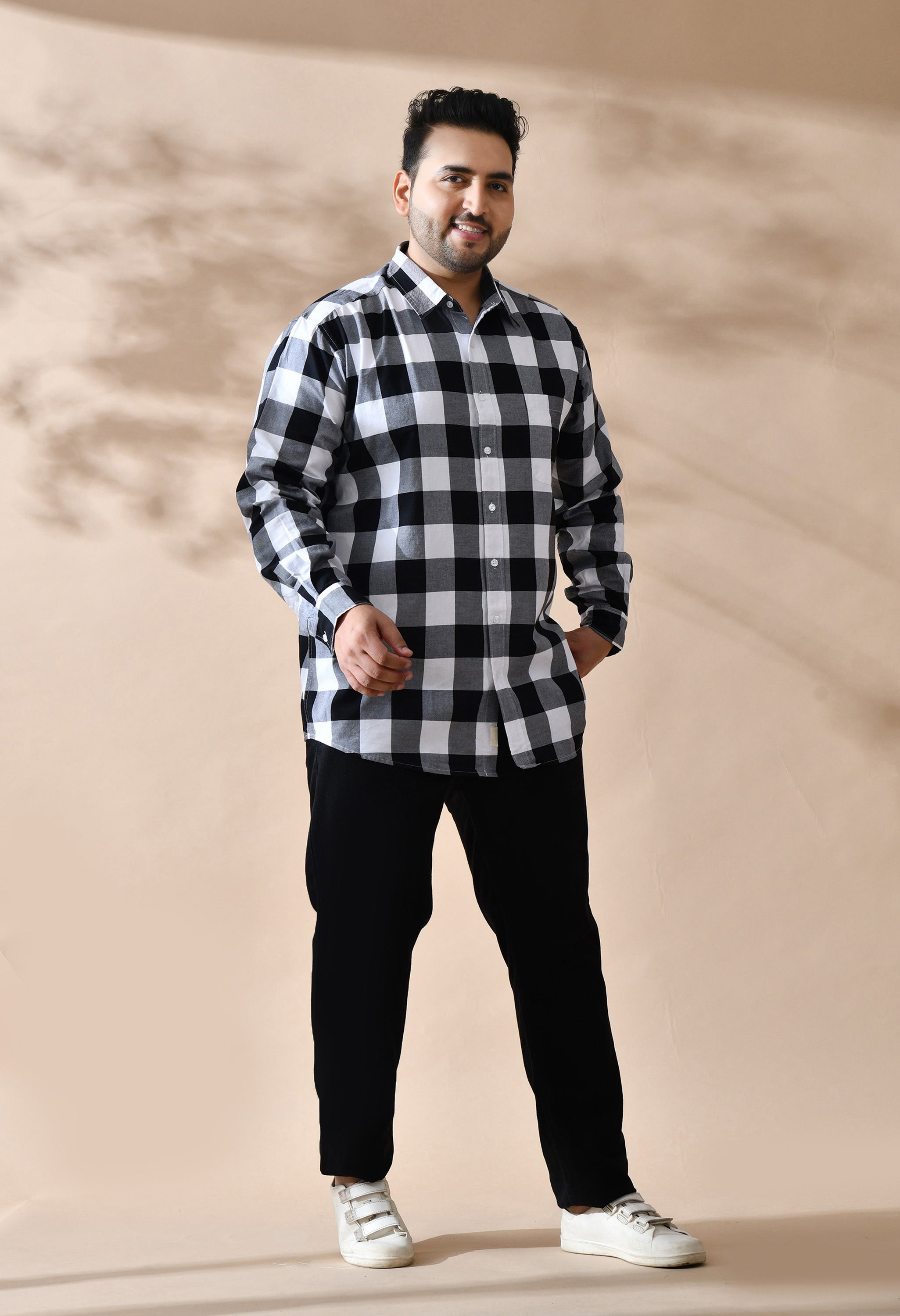 Men Black and White Checkered Classic Fit 1 Pocket Smart Casual Shirt