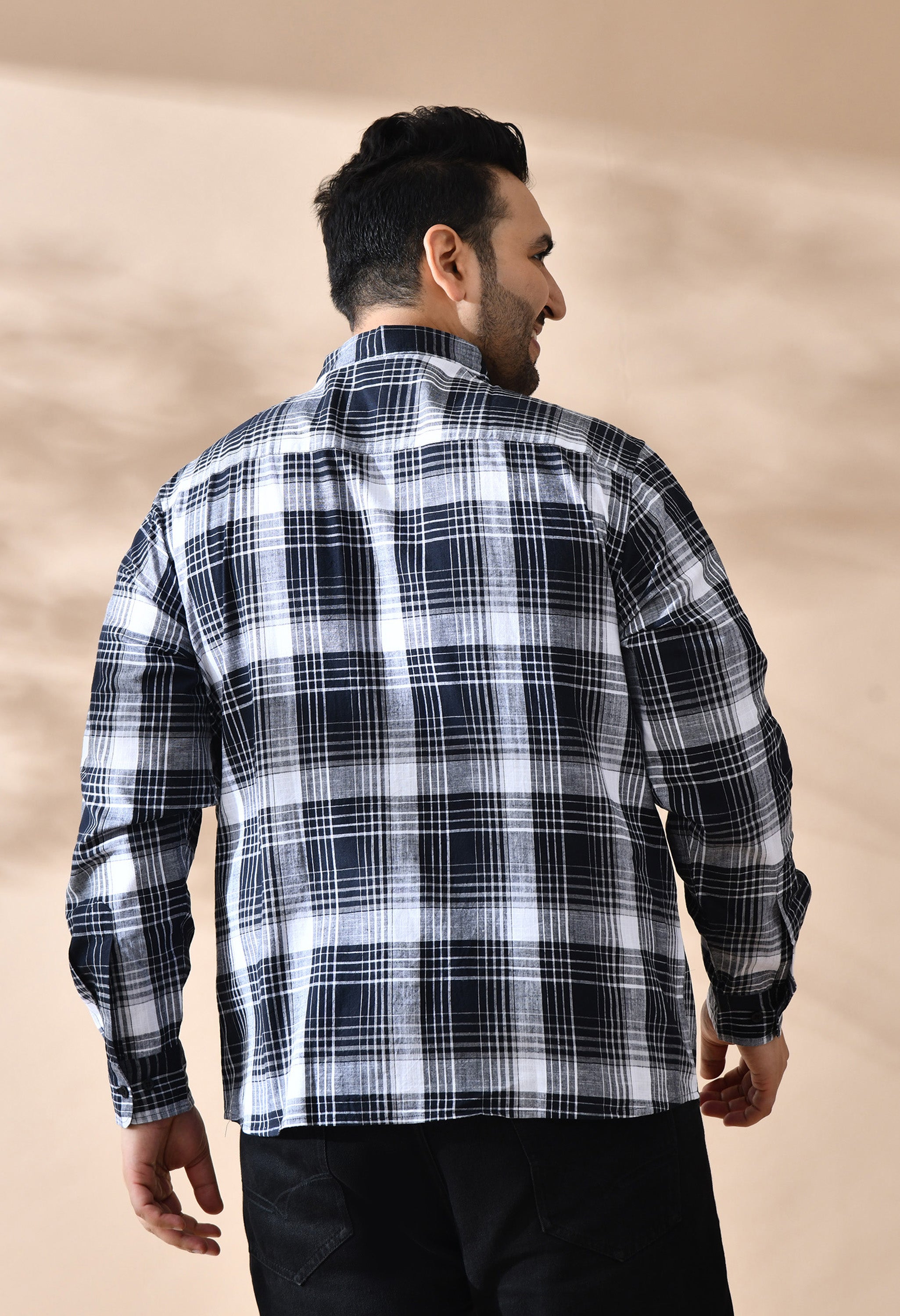 Men Cotton Black and White Dark Shade Checkered Classic Fit Pocket Smart Casual Shirt