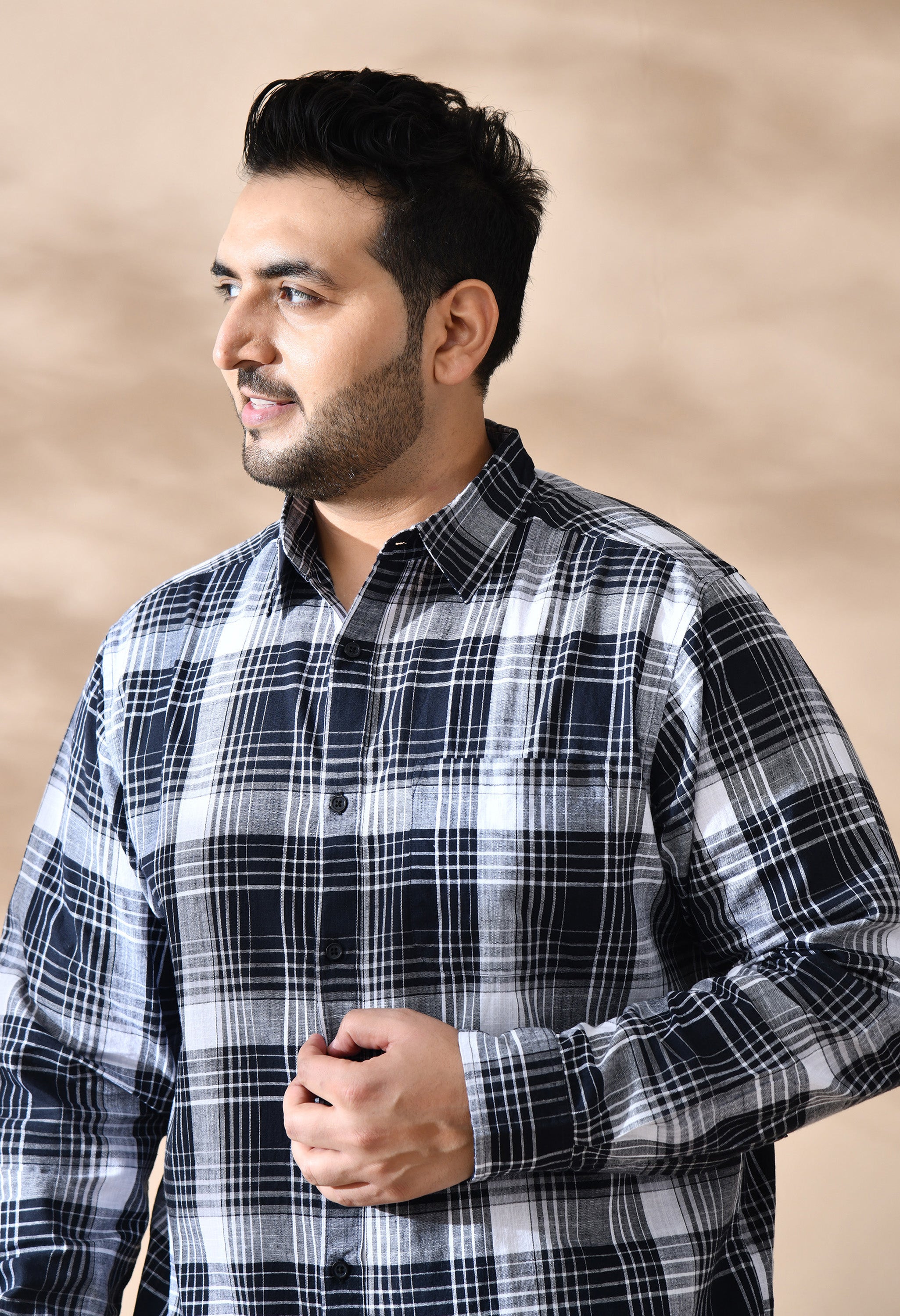 Men Cotton Black and White Dark Shade Checkered Classic Fit Pocket Smart Casual Shirt