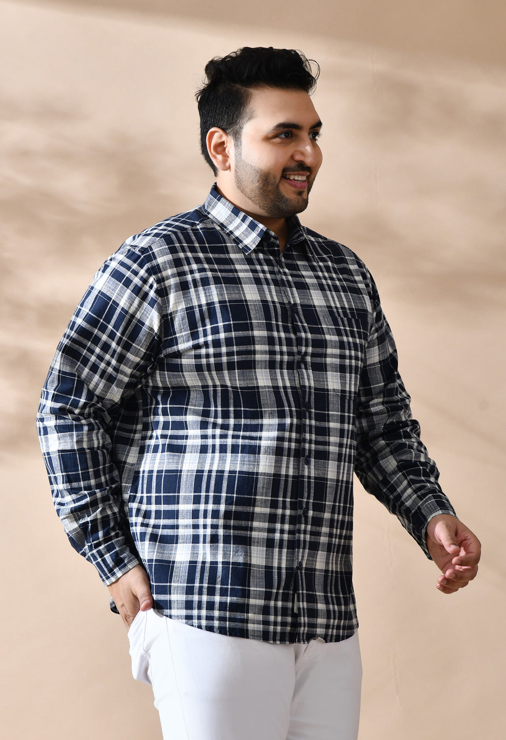 Men Cotton Navy and White Pestal Shade Checkered Classic Fit Pocket Smart Casual Shirt