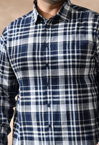 Men Cotton Navy and White Pestal Shade Checkered Classic Fit Pocket Smart Casual Shirt